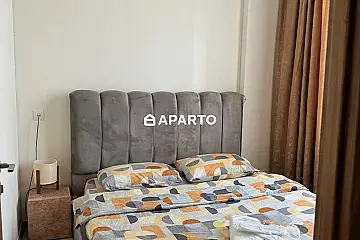 80 ლარი ღამე, ბინა დღიურად