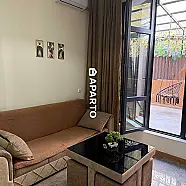 80 ლარი ღამე, ბინა დღიურად