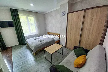 70 ლარი ღამე, ბინა დღიურად