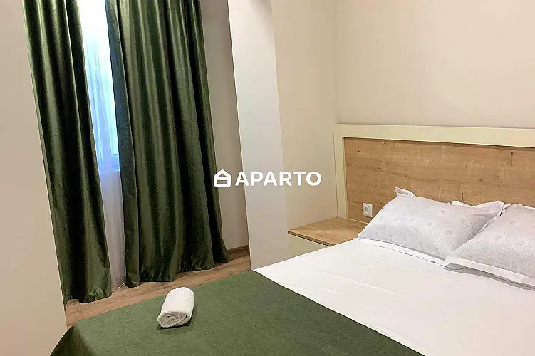 70 ლარი ღამე, ბინა დღიურად