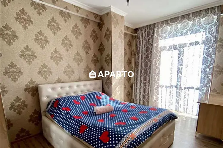 40 ლარი ღამე, ბინა დღიურად