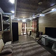 100 ლარი ღამე, ბინა დღიურად