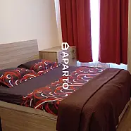 80 ლარი ღამე, ბინა დღიურად