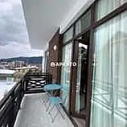 80 ლარი ღამე, ბინა დღიურად