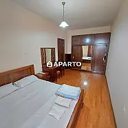60 ლარი ღამე, ბინა დღიურად