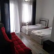 70 ლარი ღამე, ბინა დღიურად