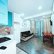 30 ლარი ღამე, ბინა დღიურად