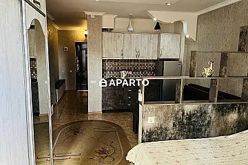 700 ლარი ღამე, ბინა დღიურად