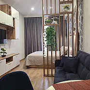 50 ლარი ღამე, ბინა დღიურად