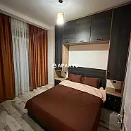 700 ლარი ღამე, ბინა დღიურად