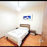 120 ლარი ღამე, ბინა დღიურად