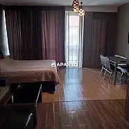 80 ლარი ღამე, ბინა დღიურად