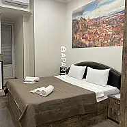 90 ლარი ღამე, ბინა დღიურად