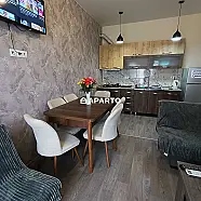 30 ლარი ღამე, ბინა დღიურად