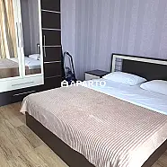 80 ლარი ღამე, ბინა დღიურად