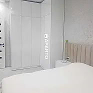 120 ლარი ღამე, ბინა დღიურად