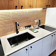 120 ლარი ღამე, ბინა დღიურად