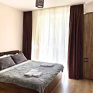 200 ლარი ღამე, ბინა დღიურად