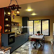 250 ლარი ღამე, ბინა დღიურად
