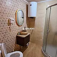 100 ლარი ღამე, ბინა დღიურად