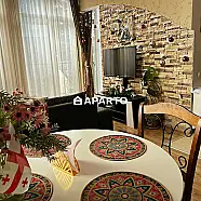 120 ლარი ღამე, ბინა დღიურად