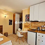90 ლარი ღამე, ბინა დღიურად