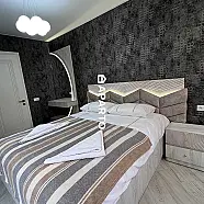 135 ლარი ღამე, ბინა დღიურად