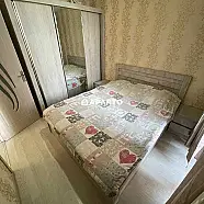 50 ლარი ღამე, ბინა დღიურად