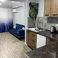 80 ლარი ღამე, ბინა დღიურად