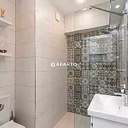 50 ლარი ღამე, ბინა დღიურად