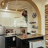 120 ლარი ღამე, ბინა დღიურად
