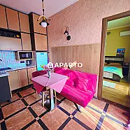 80 ლარი ღამე, ბინა დღიურად