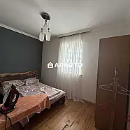 100 ლარი ღამე, ბინა დღიურად